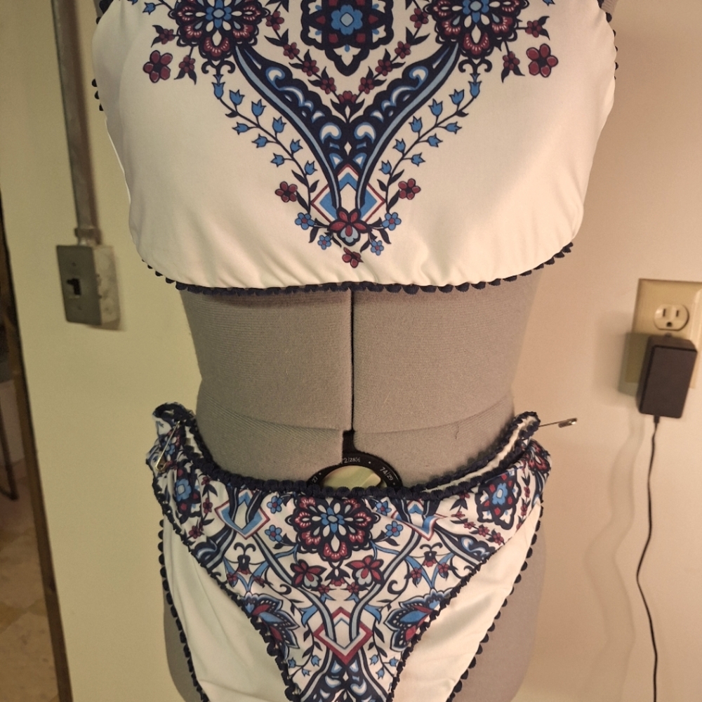 Reverseable 2 Piece Bekini